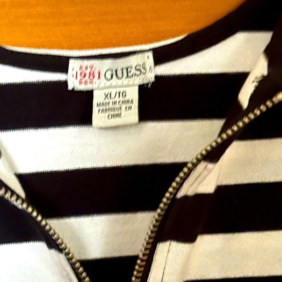 GUESS short sleeve sweater - Picture 3 of 4